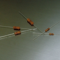 厚聲保險(xiǎn)絲電阻FRN系列